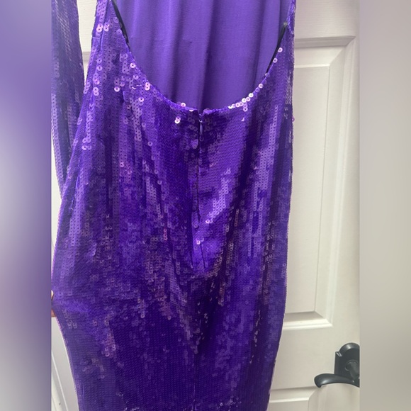 LaQuan Smith Sequin Mock Neck Long Sleeve Cutout Column Gown - Picture 10 of 12